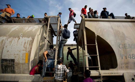 شاهد ابرز أحداث العام 2014 في صور.. الجزء الثالث صورة رقم 1