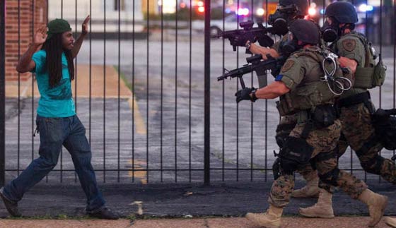 شاهد ابرز أحداث العام 2014 في صور.. الجزء الثالث صورة رقم 13