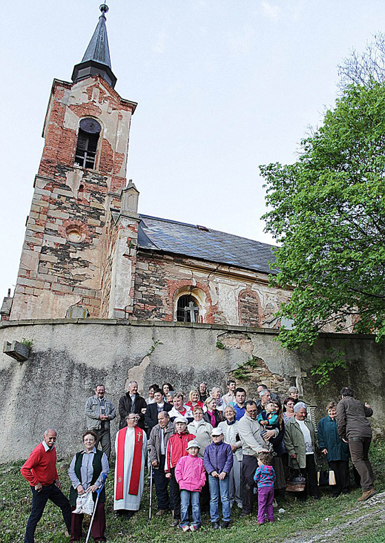  صور: الاشباح المخيفة التي تشبه فيلم رعب تنقذ كنيسة تاريخية من الهدم صورة رقم 5