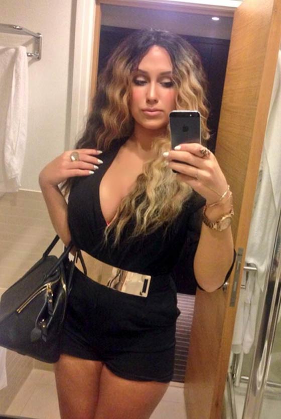 صور شقراء فرنسية وراء فضائح مخلة بالاداب مع لاعبي كرة القدم العالميين صورة رقم 8