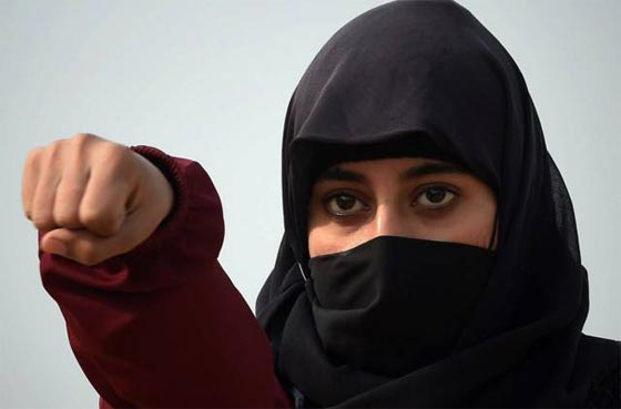 بالصور.. الشرطة الباكستانية تدرب وحدة كوماندو نسائية صورة رقم 6