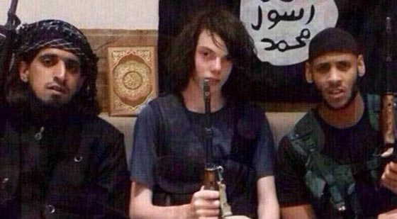 شاب اوروبي فشل في الالتحاق بالجامعة فانضم الى داعش صورة رقم 1