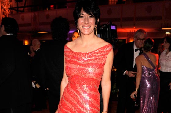 بالصور.. تفاصيل فضيحة الأمير أندرو النوعية مع قاصر صورة رقم 14 بالصور.. تفاصيل فضيحة الأمير أندرو النوعية مع قاصر صورة رقم 14