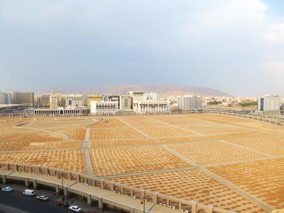 البقيع اغلى مقبرة في العالم وأمنية كل مسلم وتحتضن 10 الاف صحابي صورة رقم 2