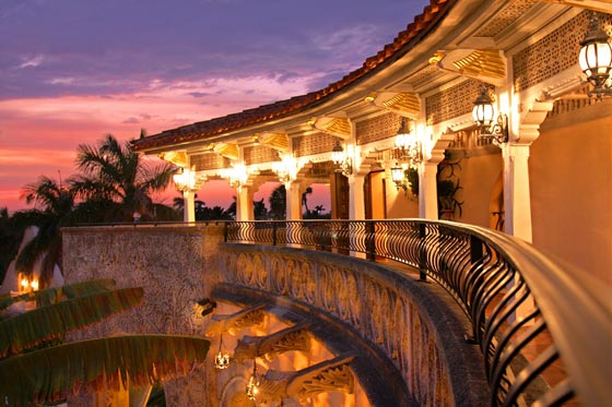 ثري امريكي يستهدف المطار المحلي بدعوى استهدافه لقصره وناديه الخاص صورة رقم 9