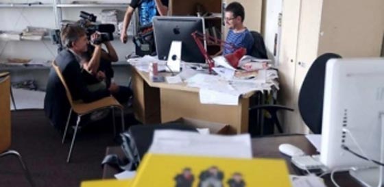 تفاصيل الهجوم المشؤوم على صحيفة شارلي كما نقلته الراوئية سيغولين صورة رقم 1