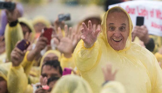 بالصور.. زيارة البابا فرنسيس للفلبين في أجواء عاصفة صورة رقم 1