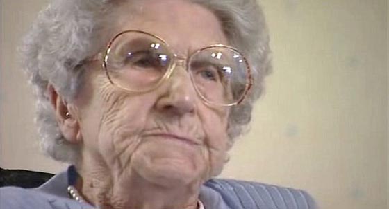  وفاة آخر مسنة بريطيانية ولدت في عصر الملكة فيكتوريا صورة رقم 2