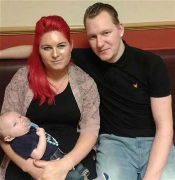 بالصور.. شبح سيدة عجوز من قرن آخر ينافس فتاة على حبيبها صورة رقم 2