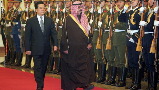 حياة الملك عبدالله الأكثر شعبية والقريب الى الناس في 40 صورة صورة رقم 16