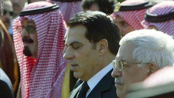 حياة الملك عبدالله الأكثر شعبية والقريب الى الناس في 40 صورة صورة رقم 19