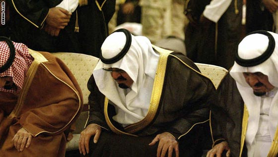 حياة الملك عبدالله الأكثر شعبية والقريب الى الناس في 40 صورة صورة رقم 36