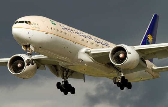 من هو الرجل الذي خط عبارة الله يحفظك على الطائرات السعودية؟ صورة رقم 2