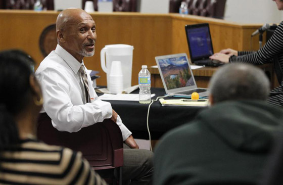 امريكي برئ يقضي اربعين عاما في السجن!! صورة رقم 3