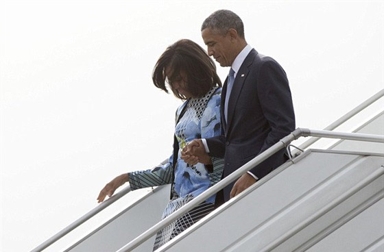 بالصور.. رئيس الوزراء الهندي يخرج عن طوره في استقباله لاوباما صورة رقم 6