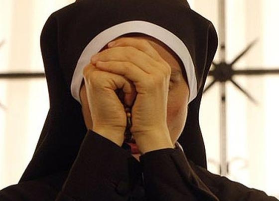 راهبة شعرت بألم حاد في المعدة.. فوضعت مولودا! صورة رقم 1