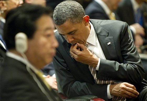 العلكة تغري اوباما بحضور رئيس الوزراء الهندي صورة رقم 1