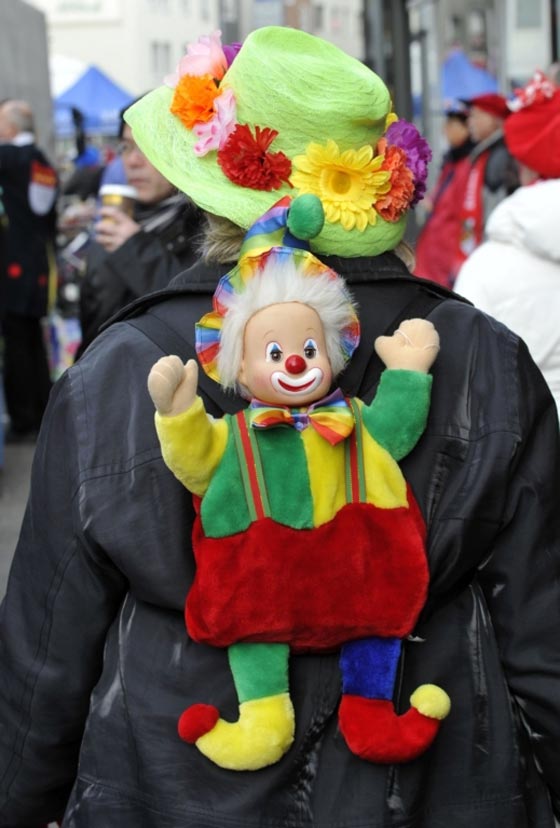  المانيا تمنع تكريم ضحايا شارلي ايبدو في كرنفال كولونيا صورة رقم 4