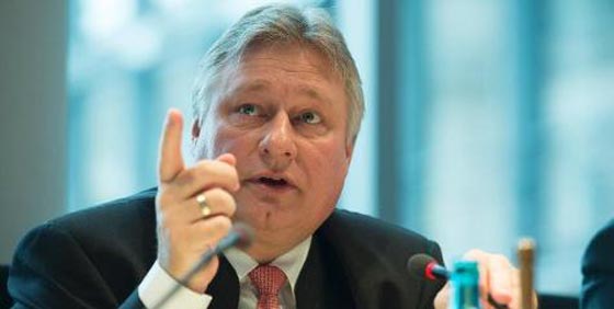  سحب رخصة رئيس لجنة المرور في البرلمان الألماني صورة رقم 3