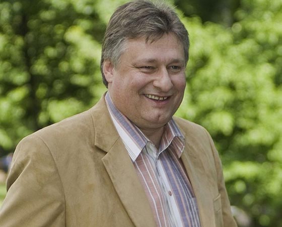  سحب رخصة رئيس لجنة المرور في البرلمان الألماني صورة رقم 1