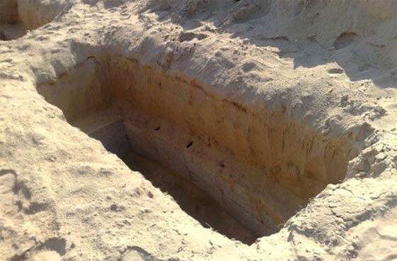  بعد المرأة المصرية أمس.. رجل صيني يعود الى الحياة اثناء دفنه صورة رقم 2