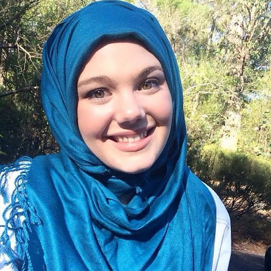 يوم الحجاب العالمي.. التواضع جزء من ديننا والتمييز بسببه مرفوض صورة رقم 15