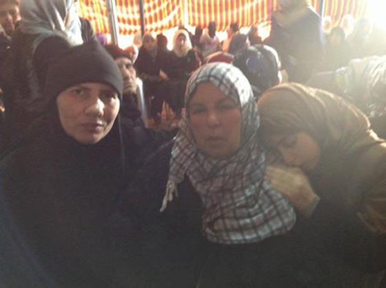 الملكة رانية تذرف دمعا يثير البريطانيين.. اين دموع اليزابيث؟ صورة رقم 3