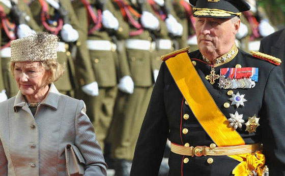 بالصور.. العائلات المالكة وولاة العهد من حول العالم صورة رقم 19