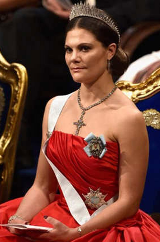 بالصور.. العائلات المالكة وولاة العهد من حول العالم صورة رقم 27