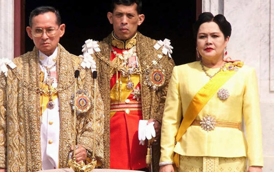 بالصور.. العائلات المالكة وولاة العهد من حول العالم صورة رقم 28