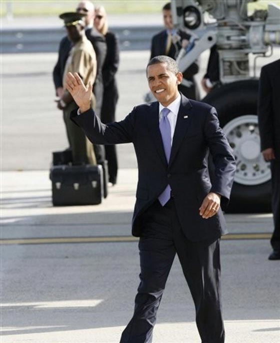 حقيبة سوداء ترافق اوباما تتيح له ضرب اي مكان بالعالم بالنووي في لحظة صورة رقم 5 حقيبة سوداء ترافق اوباما تتيح له ضرب اي مكان بالعالم بالنووي في لحظة صورة رقم 5