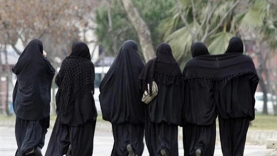 الرئيس الكندي يعترض على قرار محكمة بشأن النقاب عند التنوع صورة رقم 2