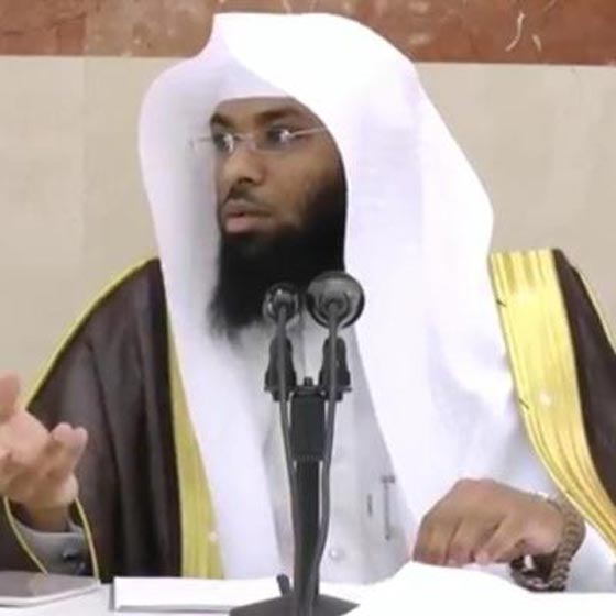 في القرن الـ21.. واعظ اماراتي يزعم ان الأرض ثابتة ولا تدور.. شاهد الفيديو صورة رقم 5