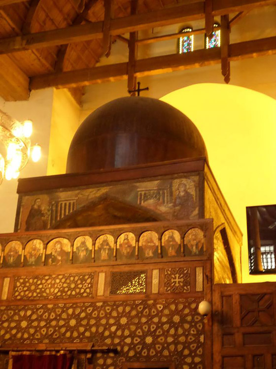 صور كنيسة أبو سرجة في مصر، تجمع الطراز القبطي بالفن الإسلامي  صورة رقم 11