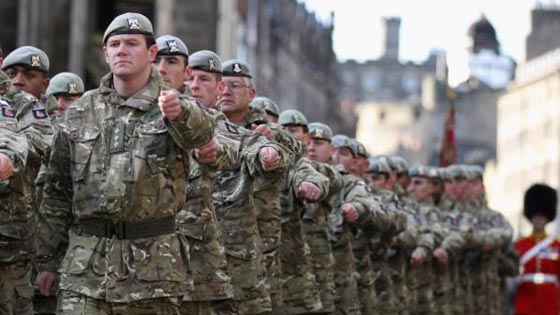  بريطانيا تأمر جنودها بالانتحار اذا وقعوا في قبضة داعش صورة رقم 1