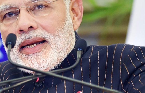 لماذا عرض رئيس الوزراء الهندي بدلته المذهبة خلال استقباله لاوباما للبيع؟ صورة رقم 3