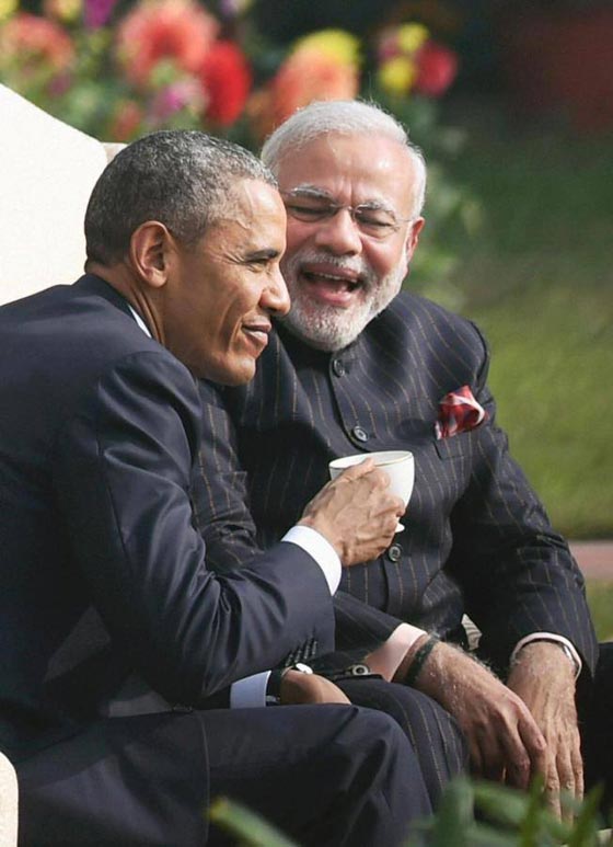 لماذا عرض رئيس الوزراء الهندي بدلته المذهبة خلال استقباله لاوباما للبيع؟ صورة رقم 4