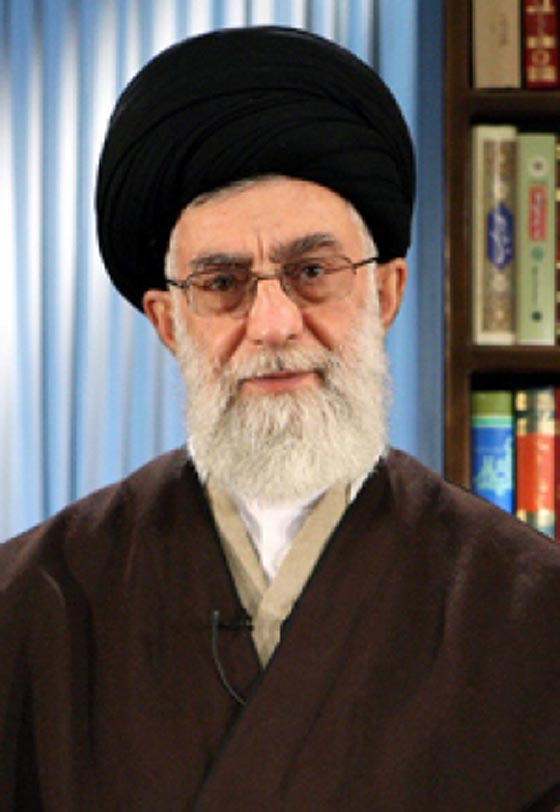 خامنئي يفتح النار على قناص اميريكي دون ان يشاهده!! صورة رقم 25