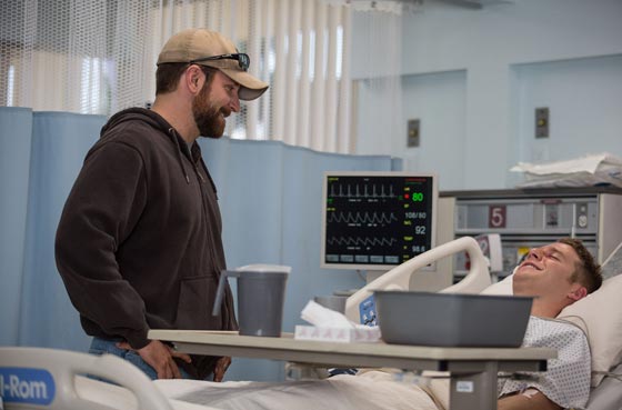 خامنئي يفتح النار على قناص اميريكي دون ان يشاهده!! صورة رقم 19