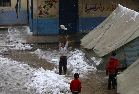 العاصفة جنى تصل ذروتها وتكسو شرق المتوسط بالأبيض صورة رقم 18