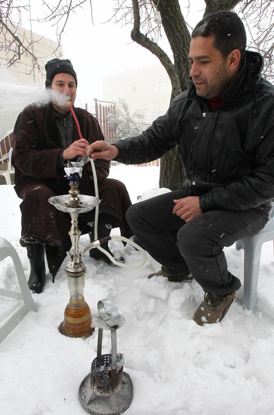 جنى.. عاصفة ثلجية تجتاح الشرق الاوسط وتذكر بالكسا صورة رقم 21 جنى.. عاصفة ثلجية تجتاح الشرق الاوسط وتذكر بالكسا صورة رقم 21