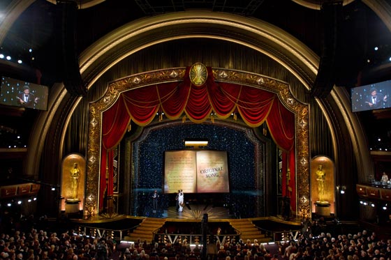  قنبلة تحت منصة جوائز الاوسكار بهوليوود يفزع الشرطة الامريكية صورة رقم 8