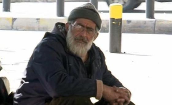  بالفيديو.. قصة شرطي لبناني مشرد يفترش الارض ويلتحف السماء صورة رقم 2