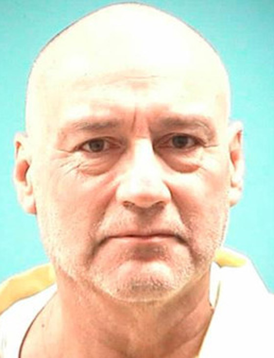 اعادة سجين هارب الى محبسه بعد 35 عاما من هروبه صورة رقم 1