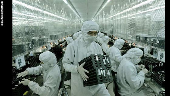 بالصور.. نظرة على الحياة التعيسة والمملة للعمال الصينيين صورة رقم 4 بالصور.. نظرة على الحياة التعيسة والمملة للعمال الصينيين صورة رقم 4