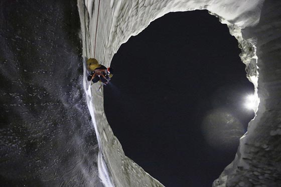 بالصور.. الكشف عن المزيد من حفر جهنم المجهولة في سيبيريا صورة رقم 3
