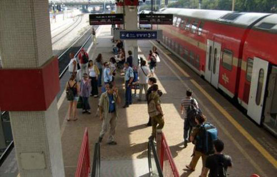 شاب امريكي يخاطر بالتقاط سيلفي مع صديقته.. حتى الموت صورة رقم 1