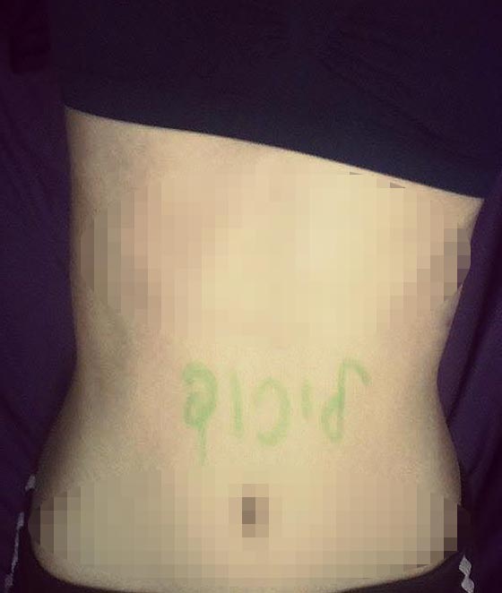 اسرائيليات ينشرن التوعية السياسة بخلع الملابس على الفيس بوك.. شاهد الصور صورة رقم 3 اسرائيليات ينشرن التوعية السياسة بخلع الملابس على الفيس بوك.. شاهد الصور صورة رقم 3