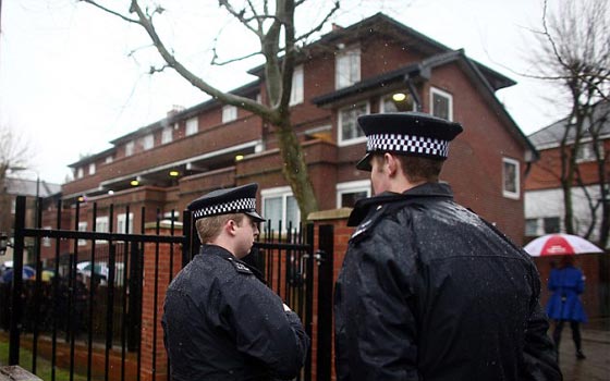 ذباح الرهائن في داعش هو محمد الموازي بريطاني مولود في الكويت صورة رقم 9