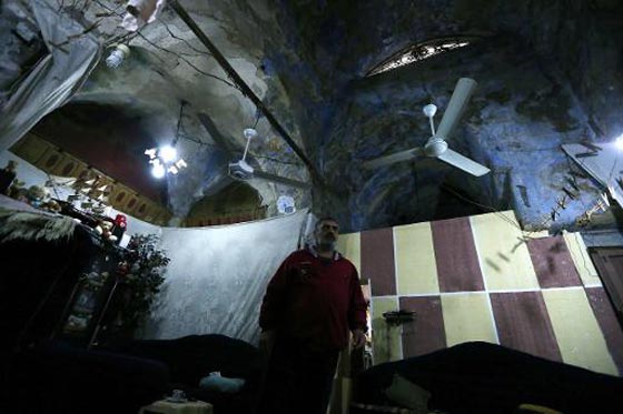 كنيس يهودي مهجور في صيدا ملجأ لخمس عائلات سورية وفلسطينية صورة رقم 5